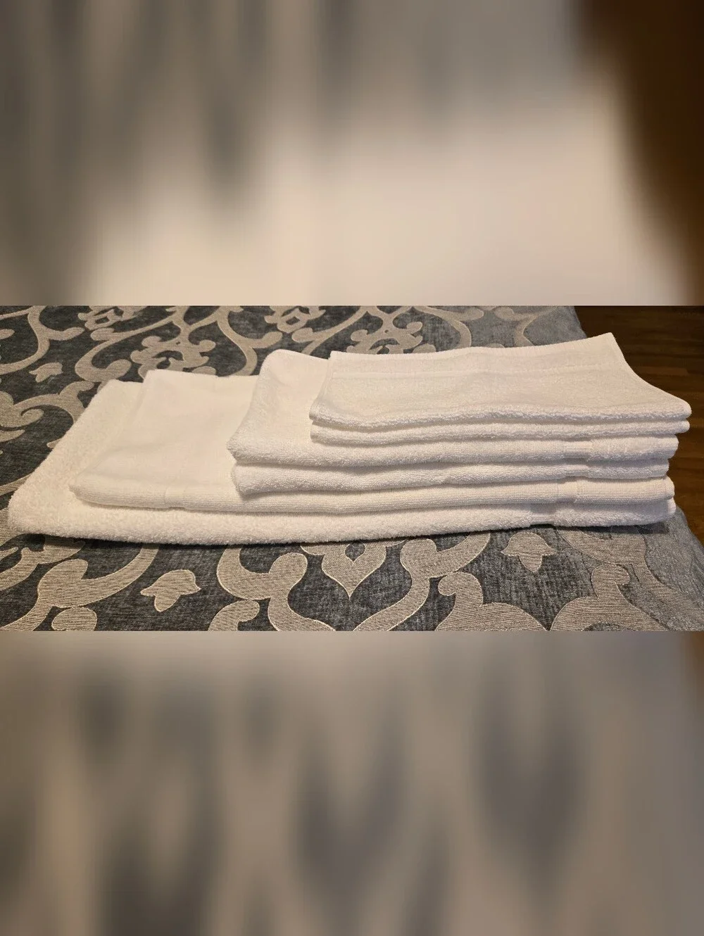 6 Pc Like New White Cotton Towel Set - Soft Bath Towels